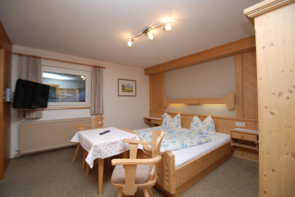 Ferienwohnung Pension Tirol Bichlbach Camera foto