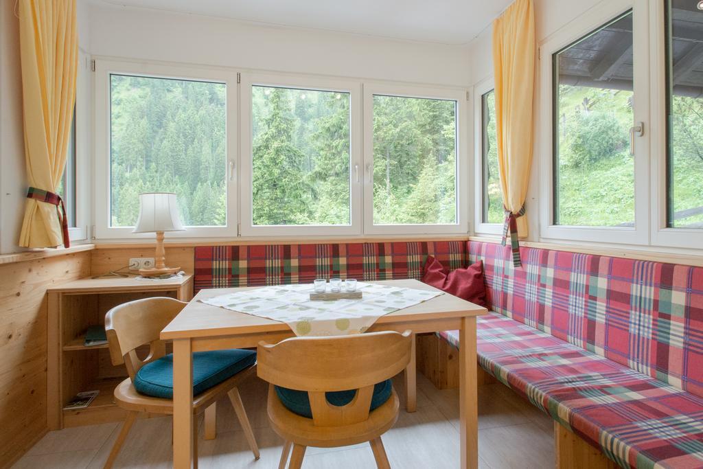 Ferienwohnung Pension Tirol Bichlbach Esterno foto