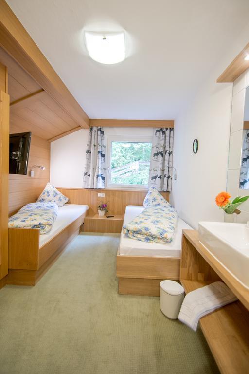 Ferienwohnung Pension Tirol Bichlbach Esterno foto