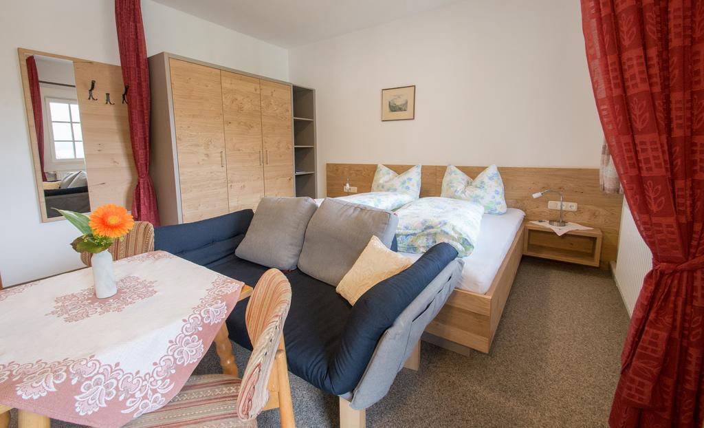 Ferienwohnung Pension Tirol Bichlbach Esterno foto
