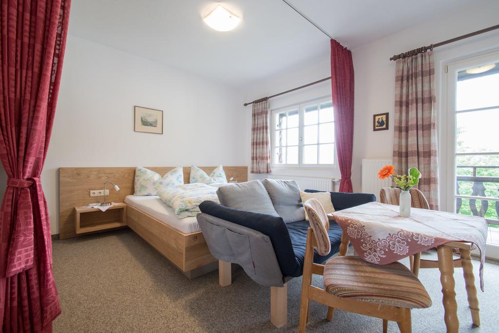 Ferienwohnung Pension Tirol Bichlbach Esterno foto